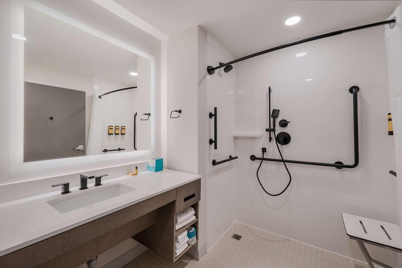 Best Western Plus Parry Sound Ngoại thất bức ảnh